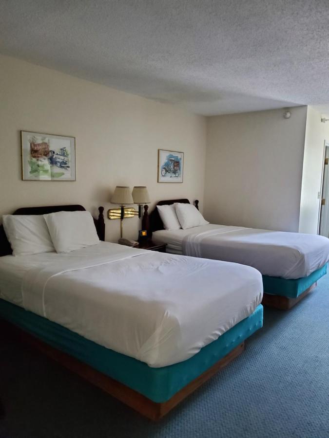 Voyager Inn Saint Ignace Εξωτερικό φωτογραφία
