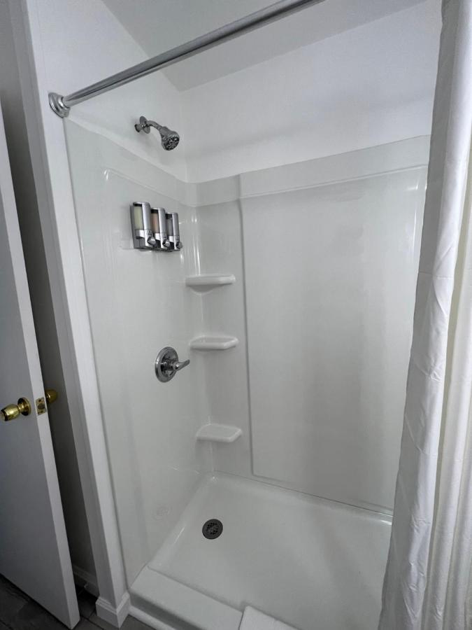 Voyager Inn Saint Ignace Εξωτερικό φωτογραφία
