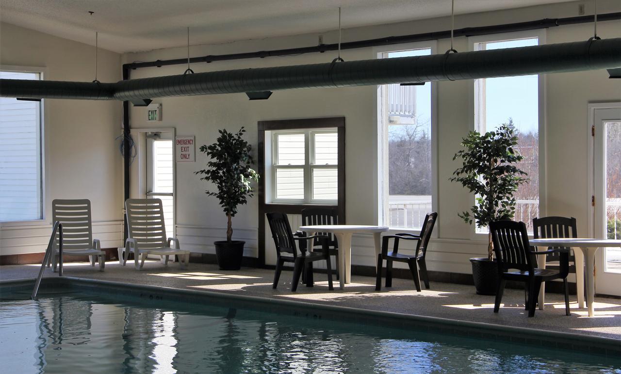 Voyager Inn Saint Ignace Εξωτερικό φωτογραφία