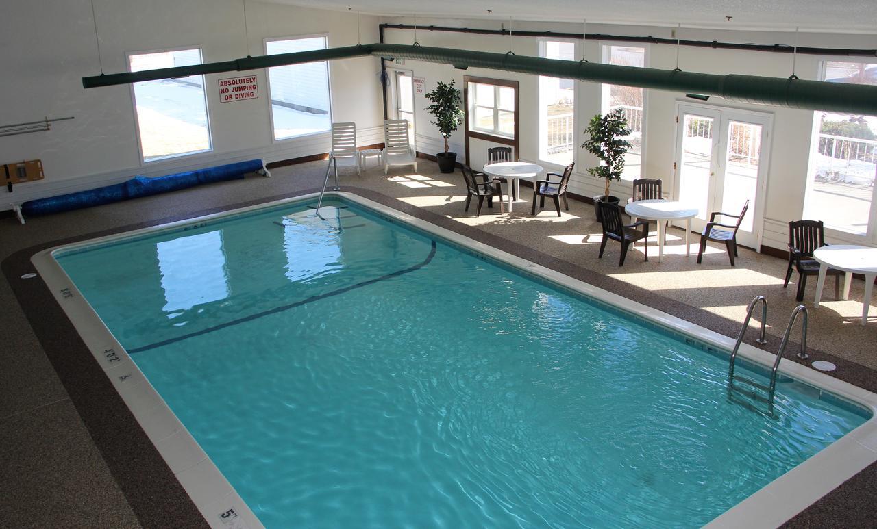 Voyager Inn Saint Ignace Εξωτερικό φωτογραφία