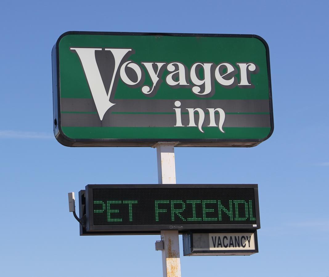 Voyager Inn Saint Ignace Εξωτερικό φωτογραφία